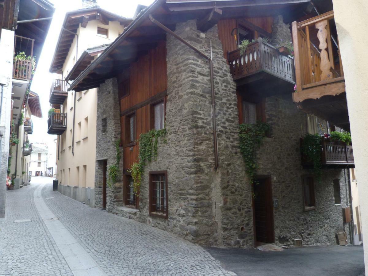 Casa vacanza in centro a La Salle Esterno foto