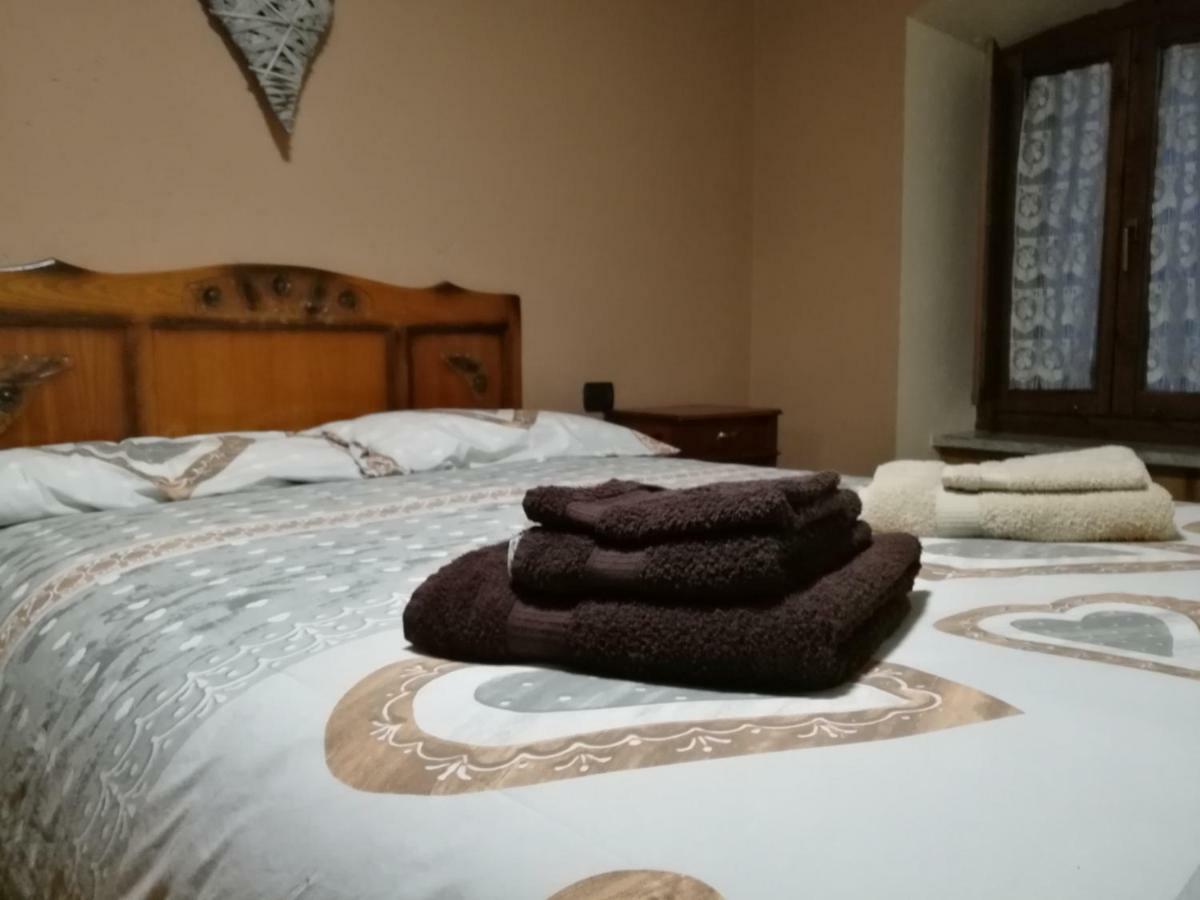 Casa vacanza in centro a La Salle Esterno foto